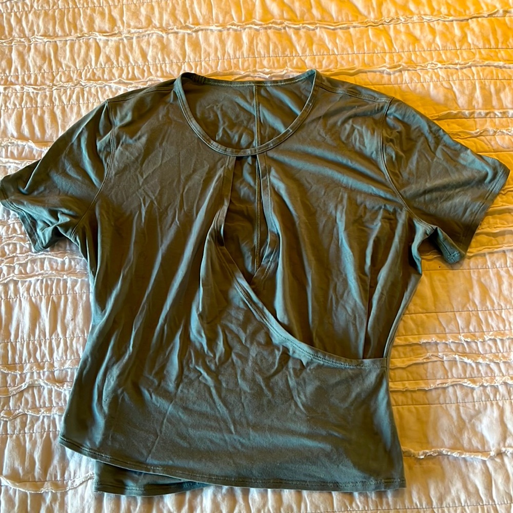 Lululemon shirt; size 6